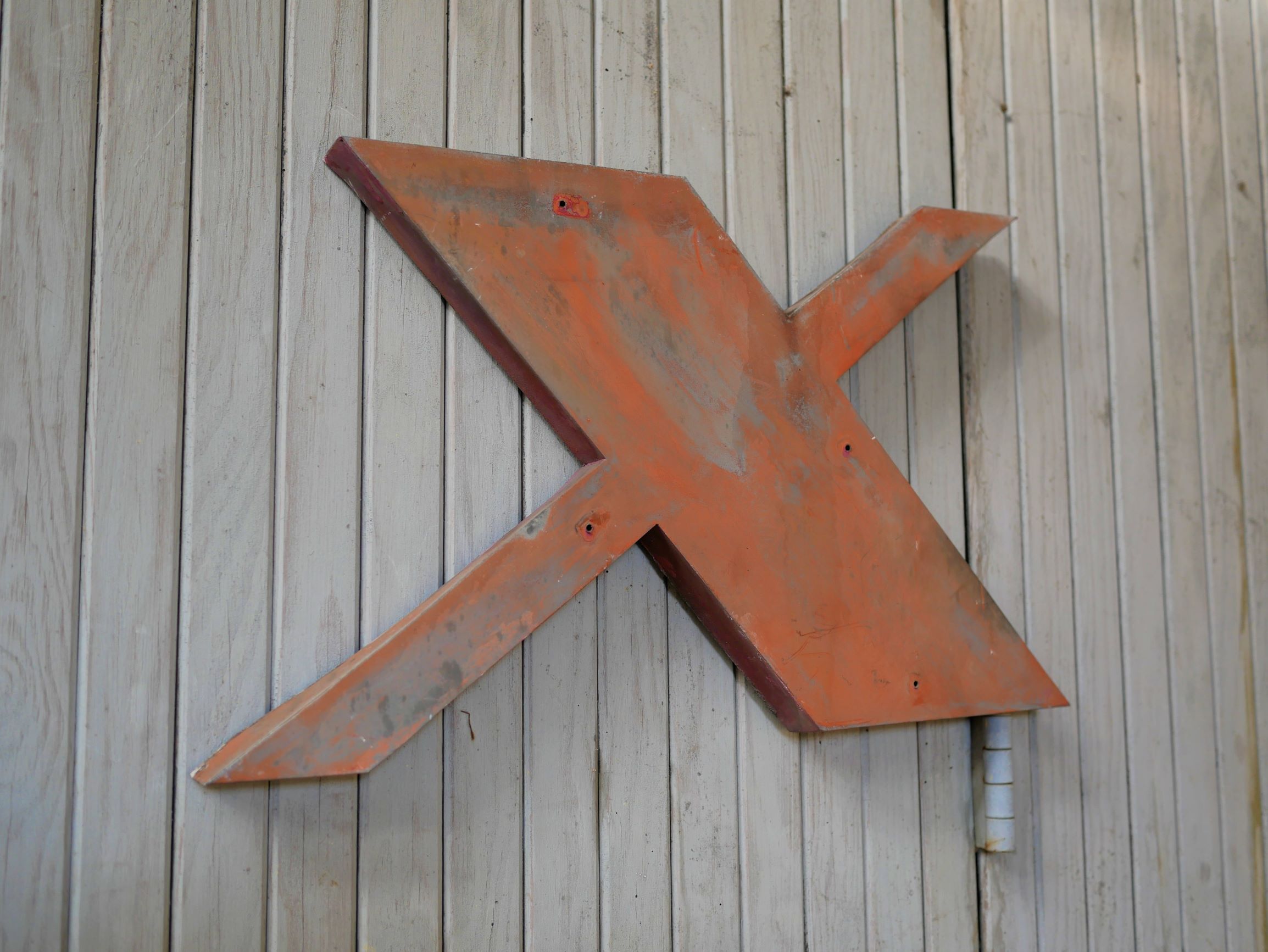 Letter to sign vintage metal 'X '.
