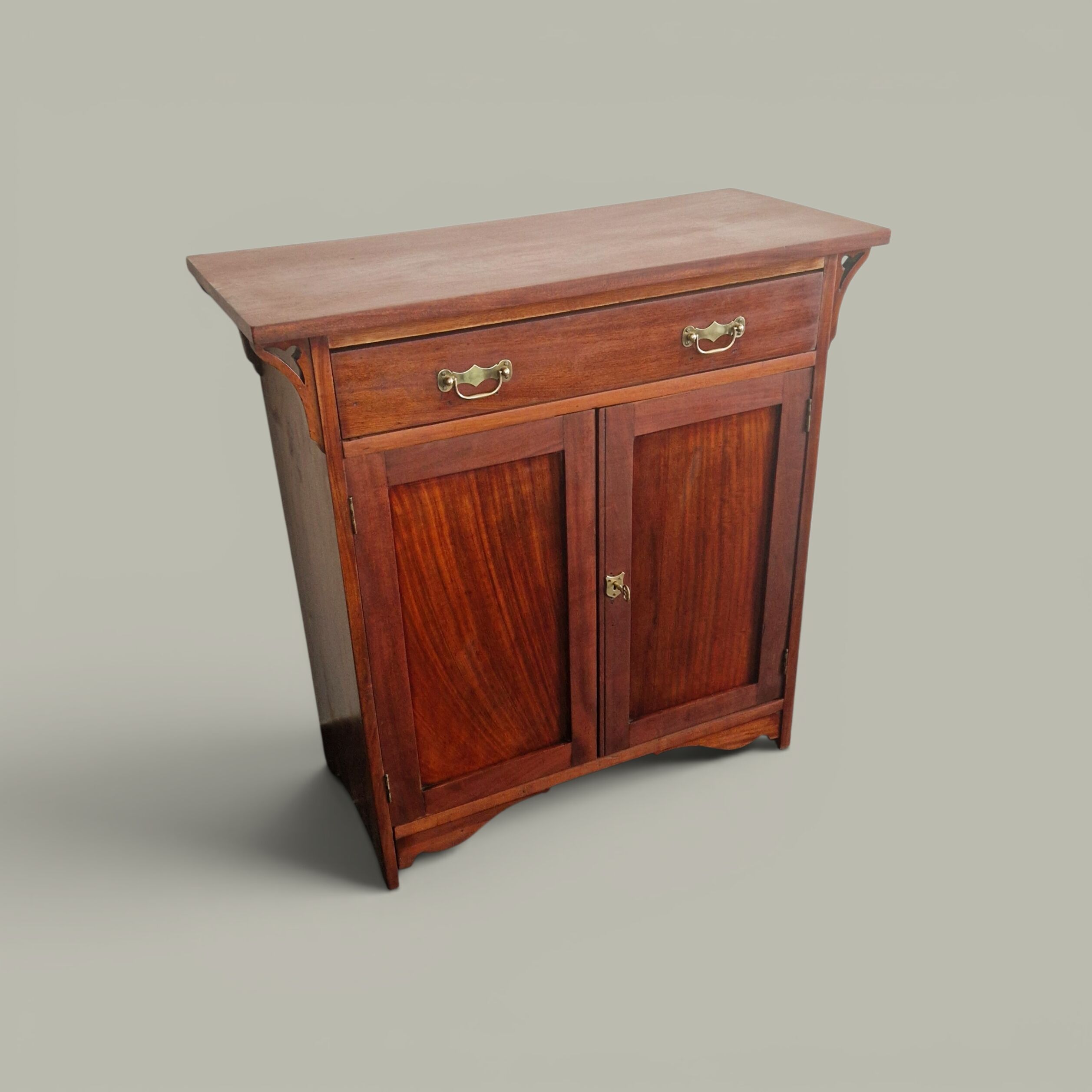 English buffet signed Maple and Co - 19th century