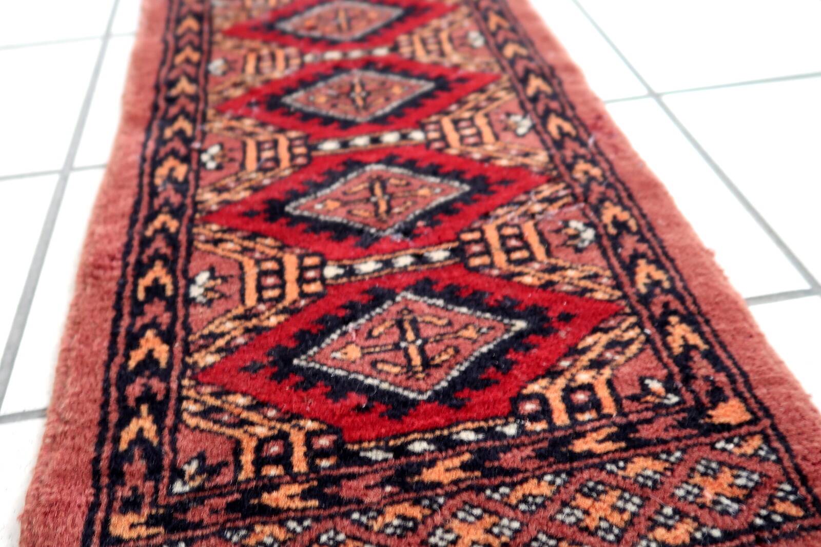 Tapis vintage pakistanais Ersari fait main en laine – 33 x 66 cm – 1970s