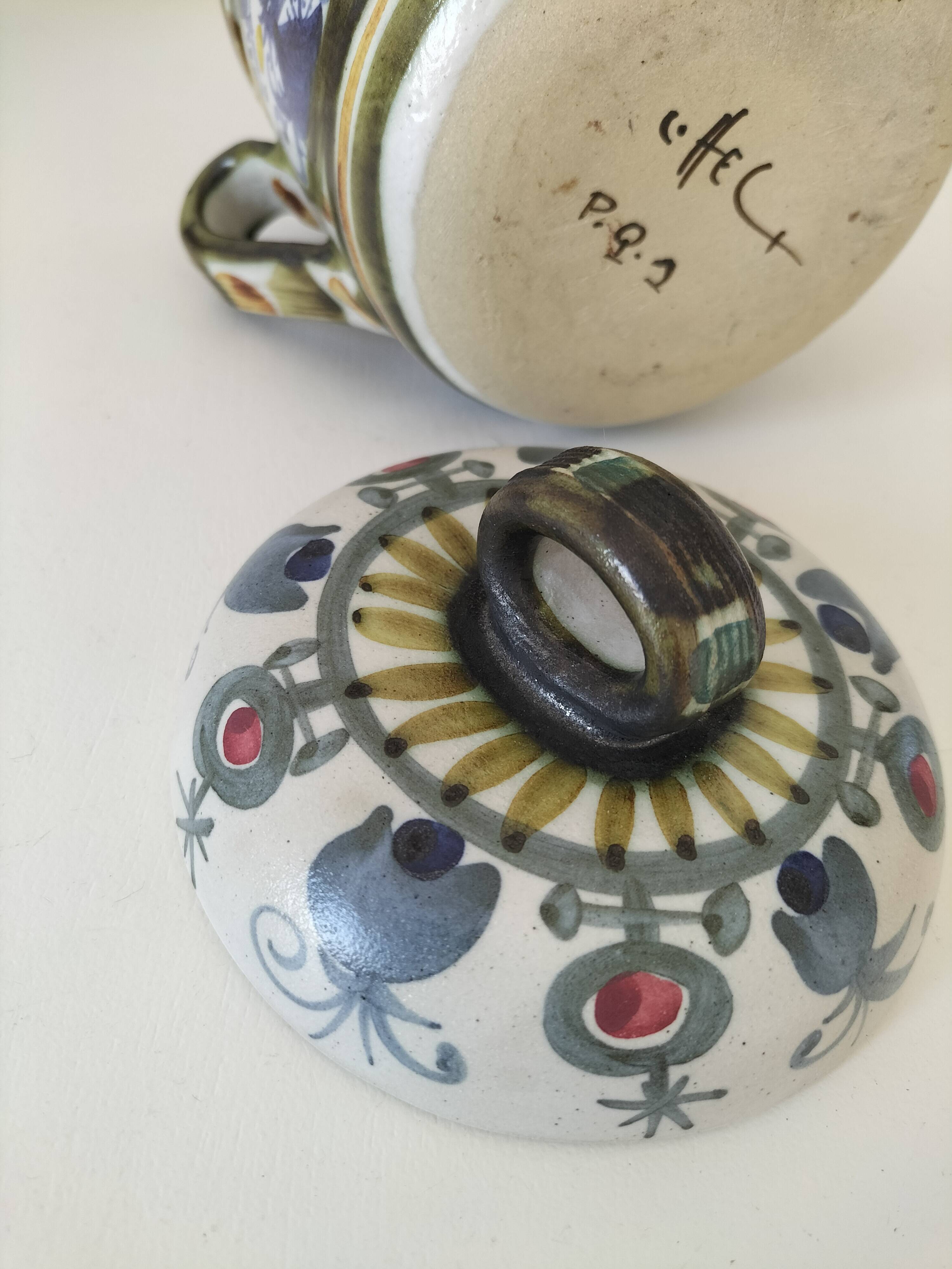 Small Keraluc broth pot Signed André l'Helguen