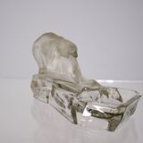 Empty Art Deco pocket with bears