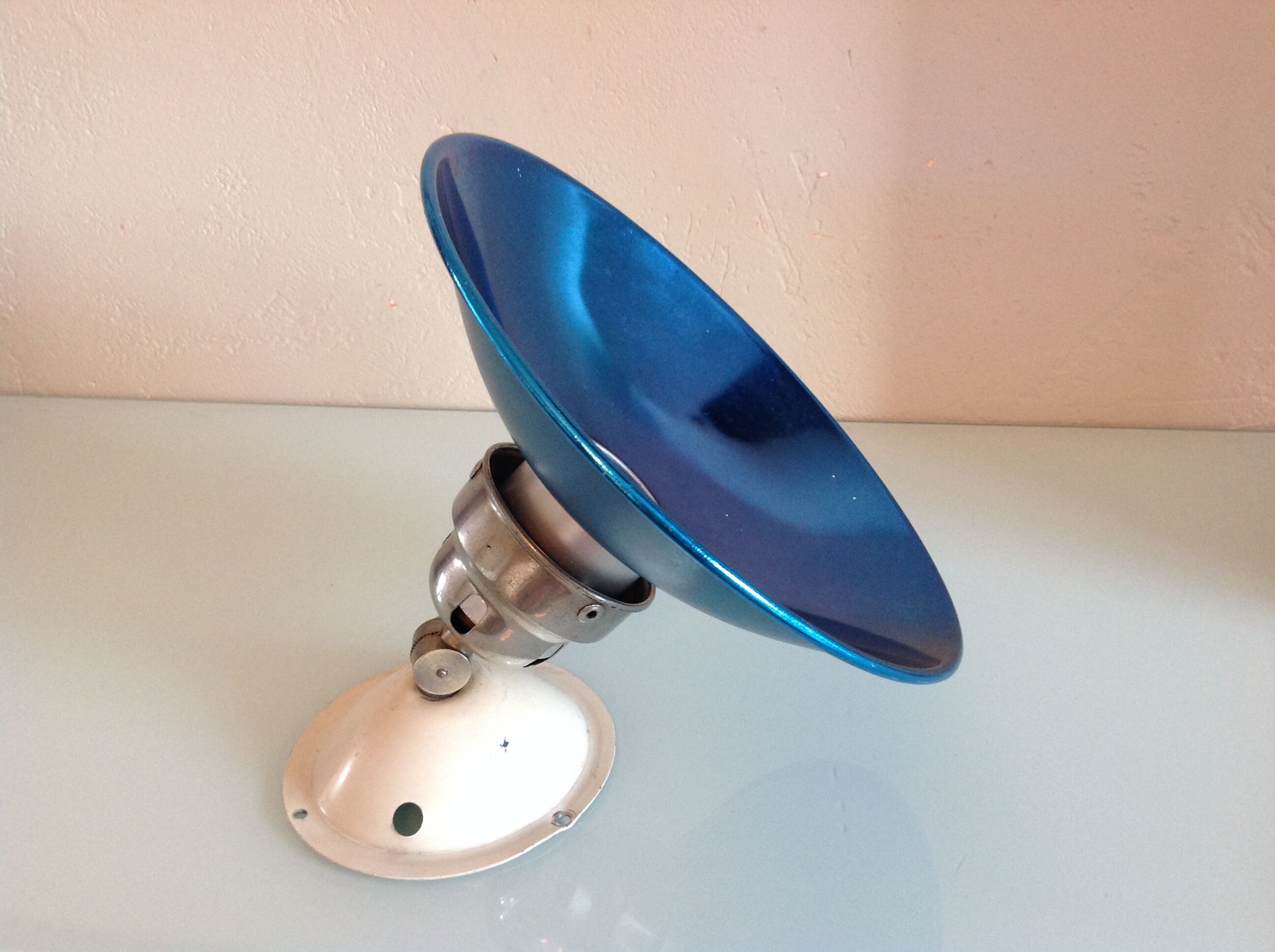 Adjustable metal wall lamp industrial style / vintage 60s