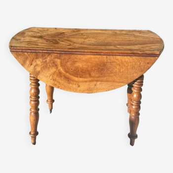 Table à manger en noyer époque XIX eme siècle