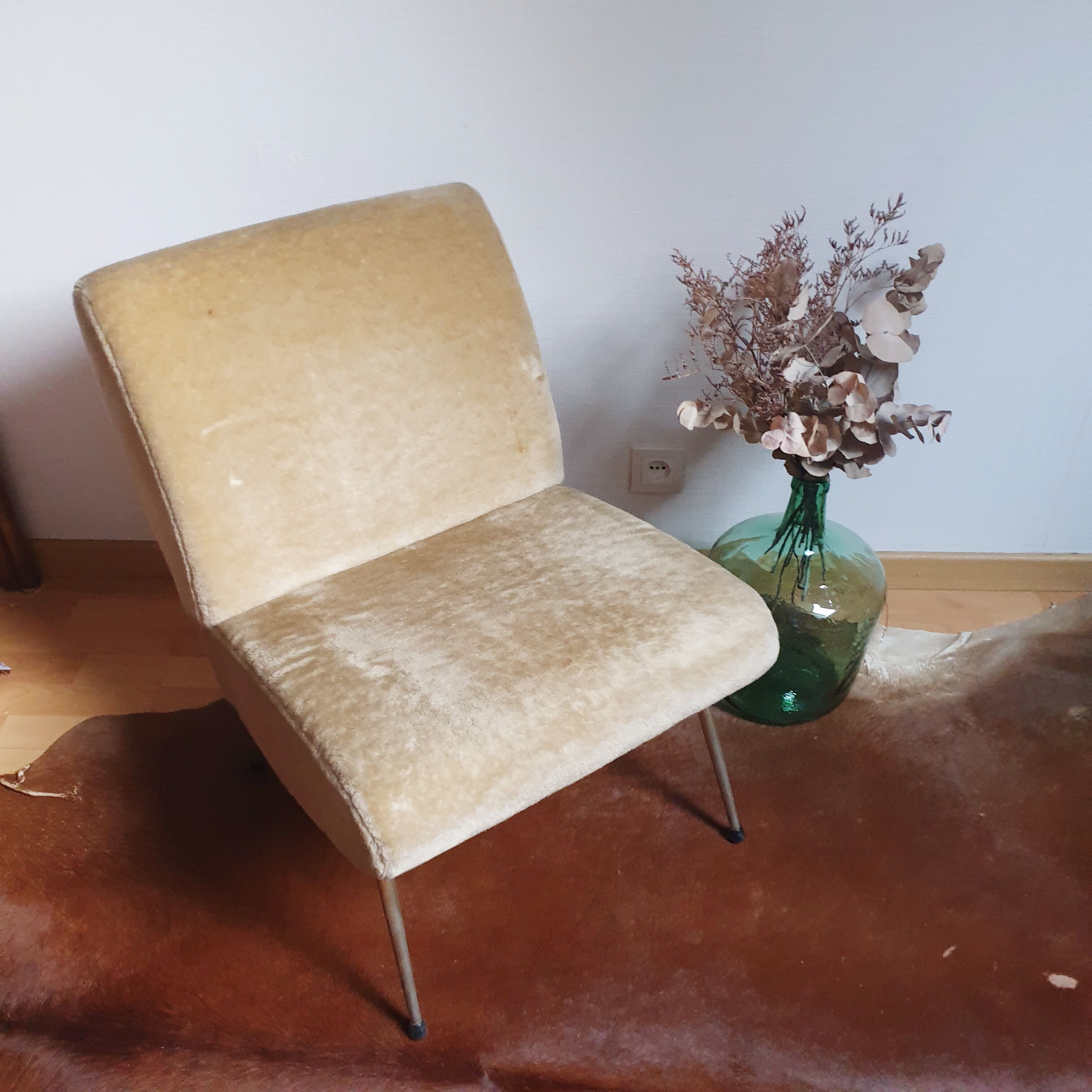 Kiss heater armchair from the house Pelfran vintage 60s perfect condition