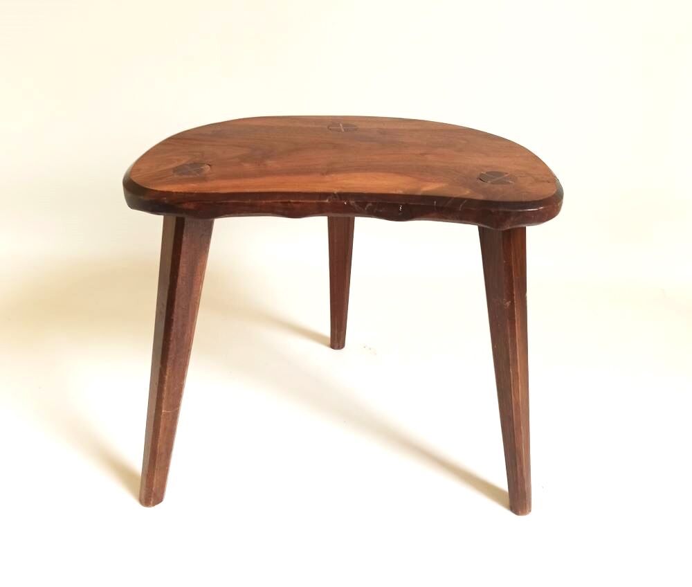 Tripod milking stool 60