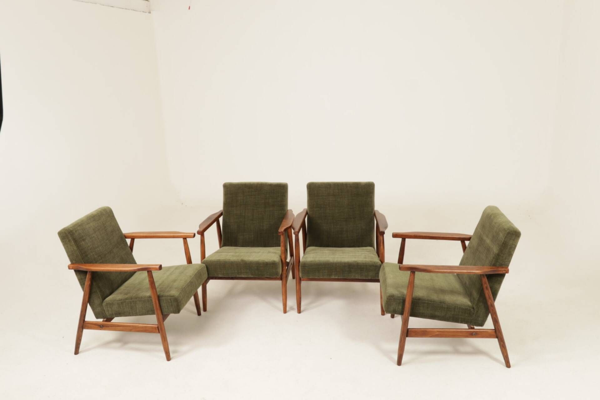 Ensemble de 4 Fauteuils Mid-Century Modern – Velours olive vert 