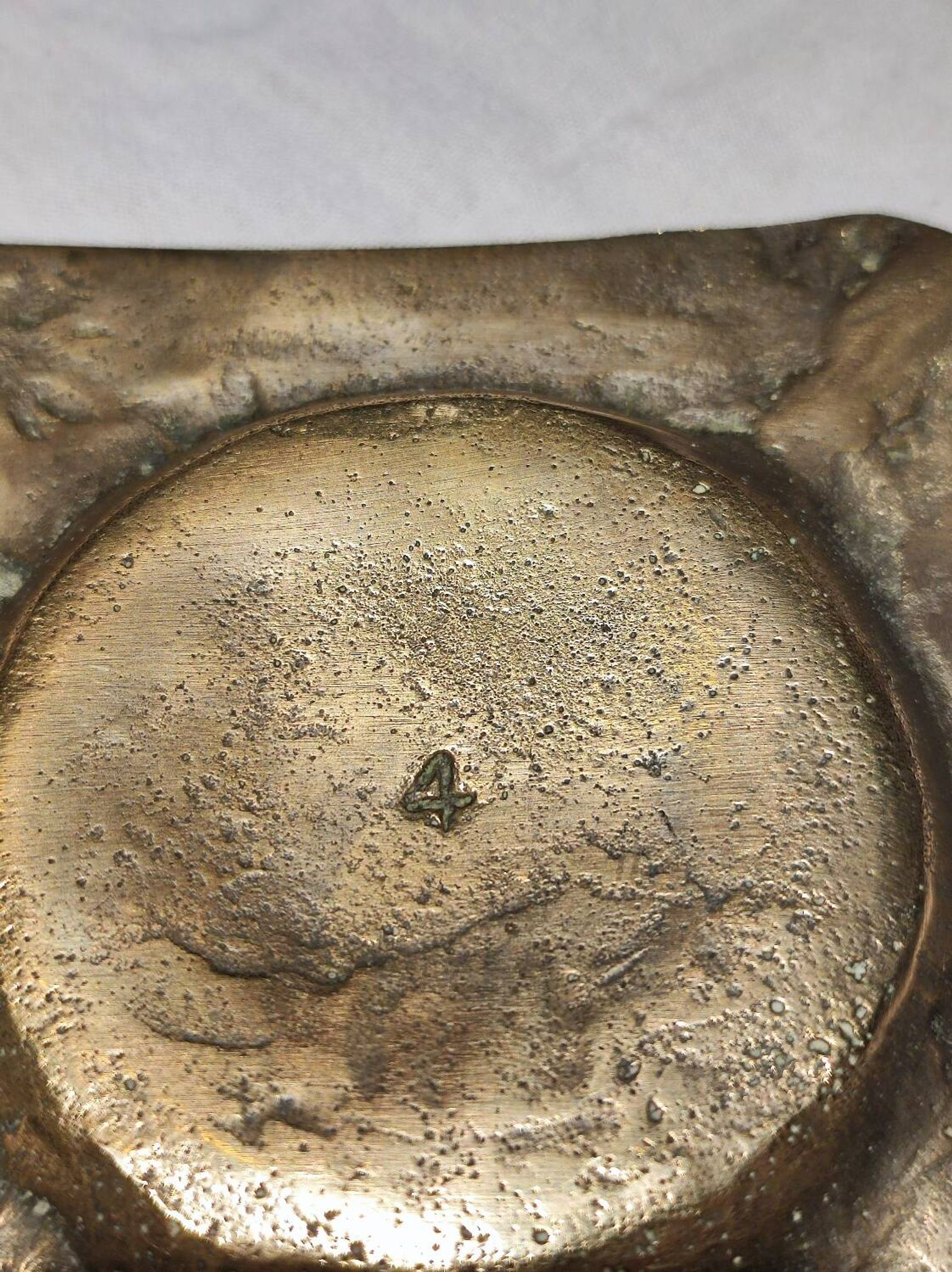 Eagle ashtray