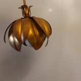 Flower ceiling light in gilded metal