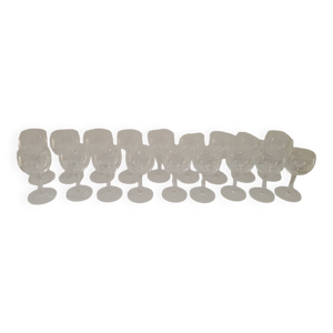 Verres à pied ciselés