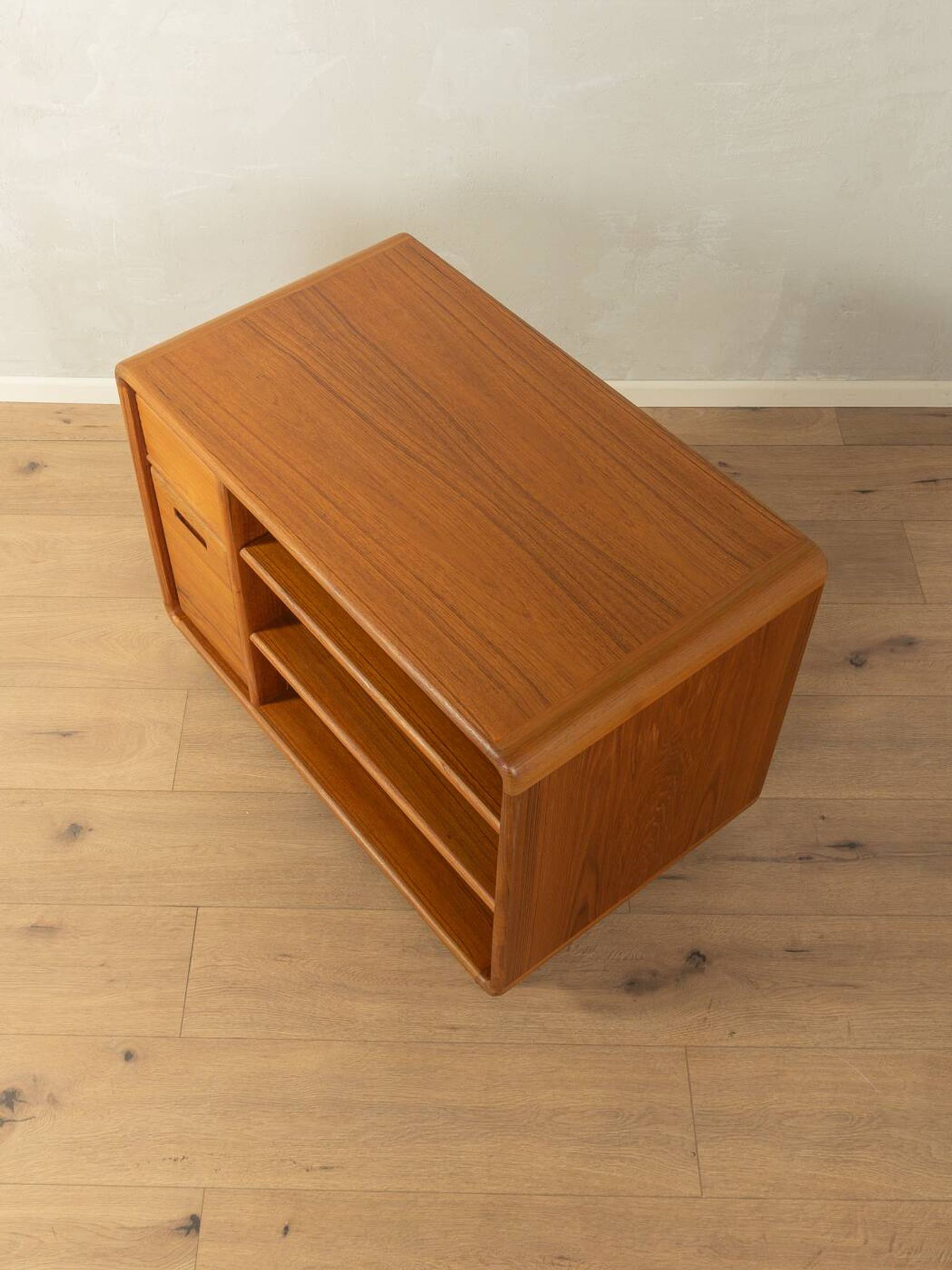 1960s HiFi rack by Dyrlund