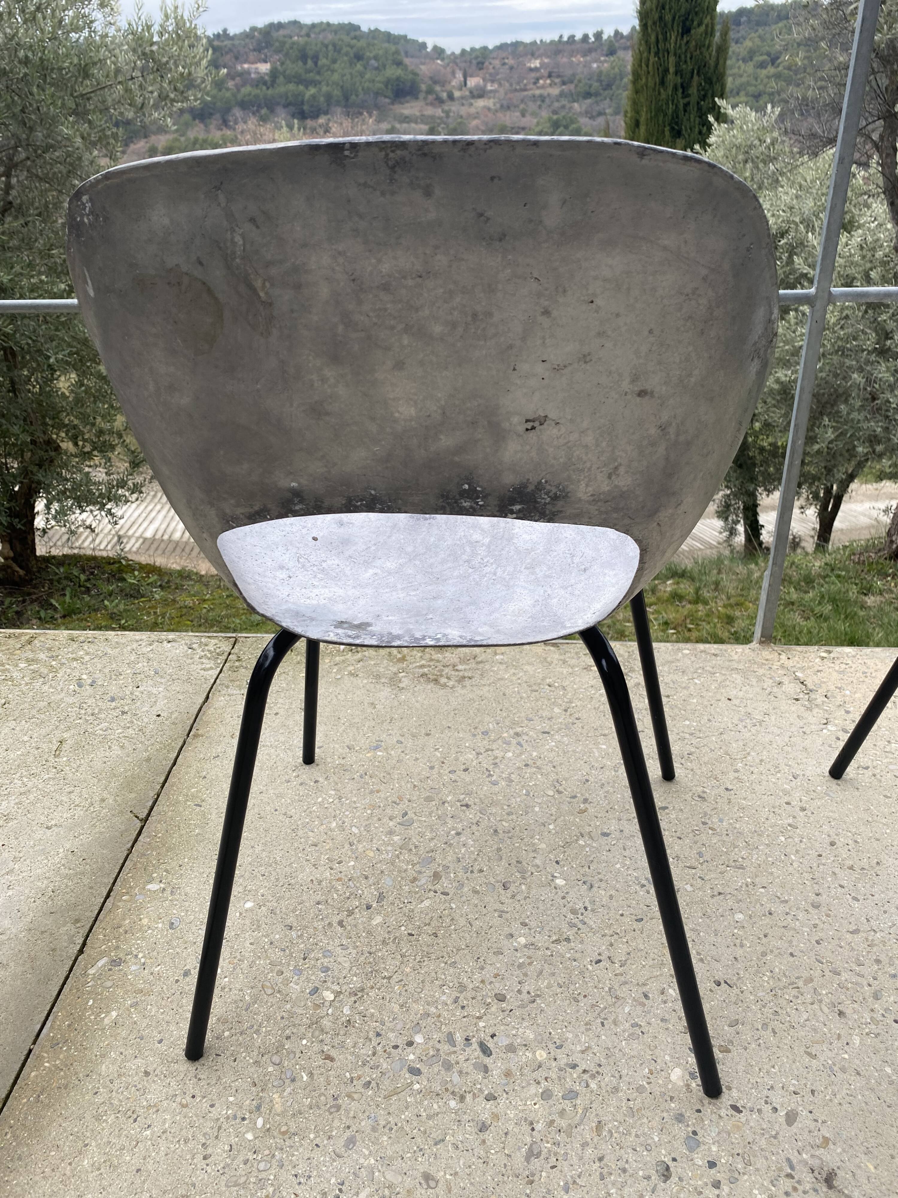 Pair of Pierre Guariche "tulip" chairs - 1950s/1960s