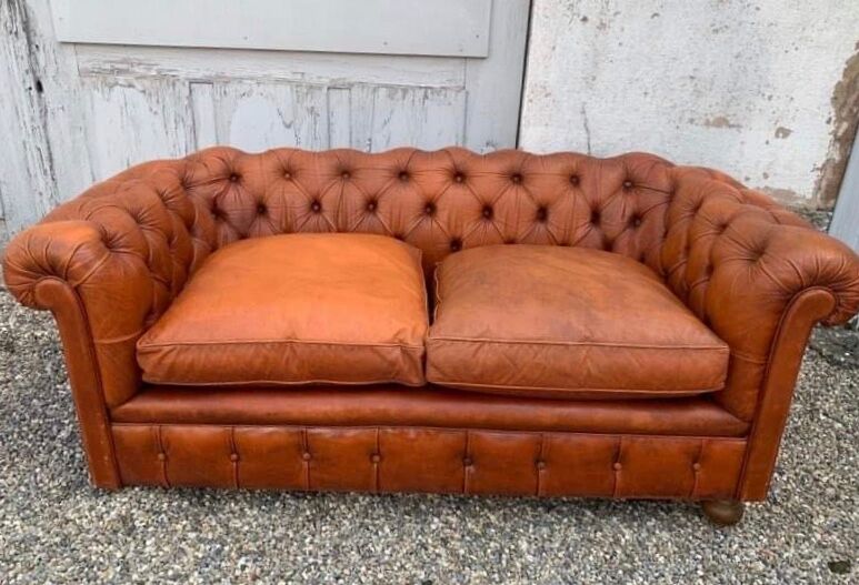 Salon canape and 2 chesterfield armchairs in vintage cognac leather from the 1970s