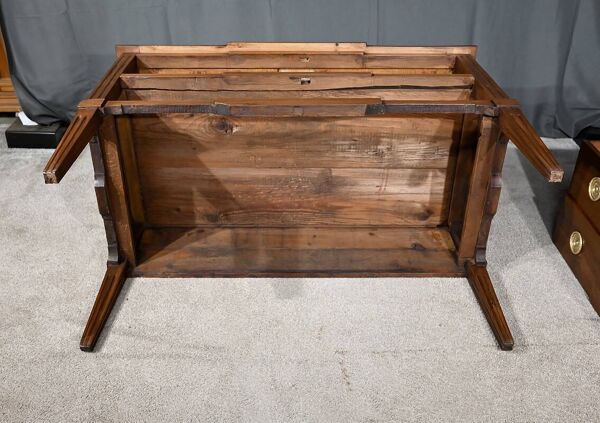 Commode Sauteuse en Noyer, époque Louis XVI – Fin XVIIIe