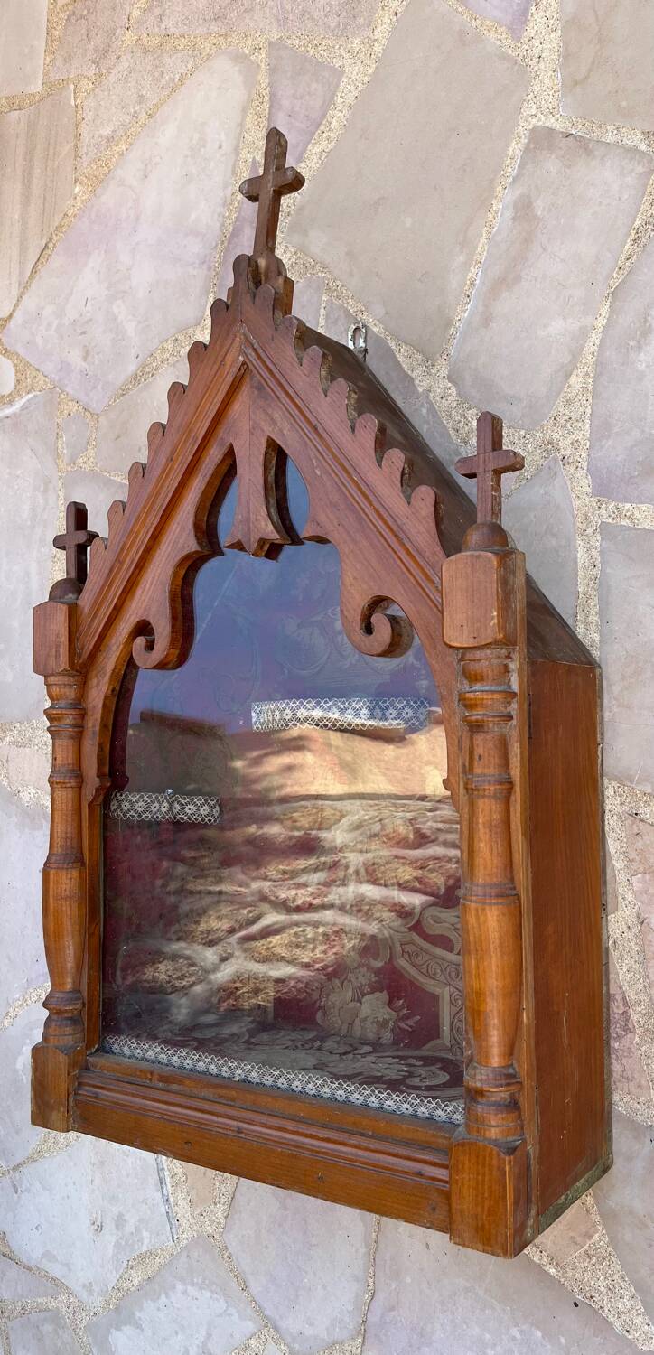 Reliquaire ancien en bois