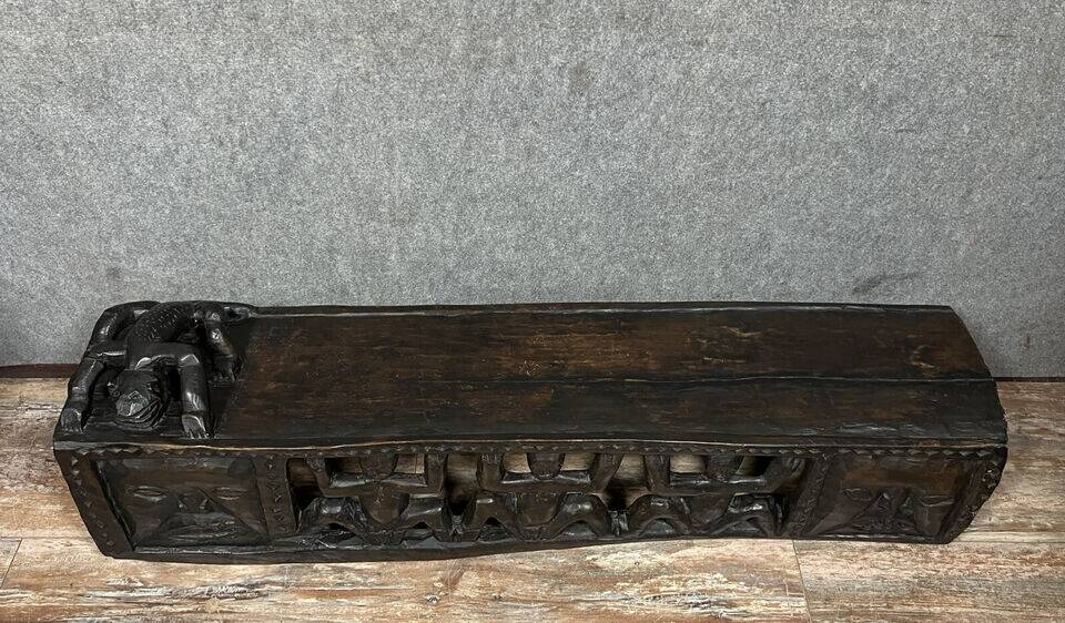 Bamileke bed from Cameroon, hand carved from a single piece of wood
