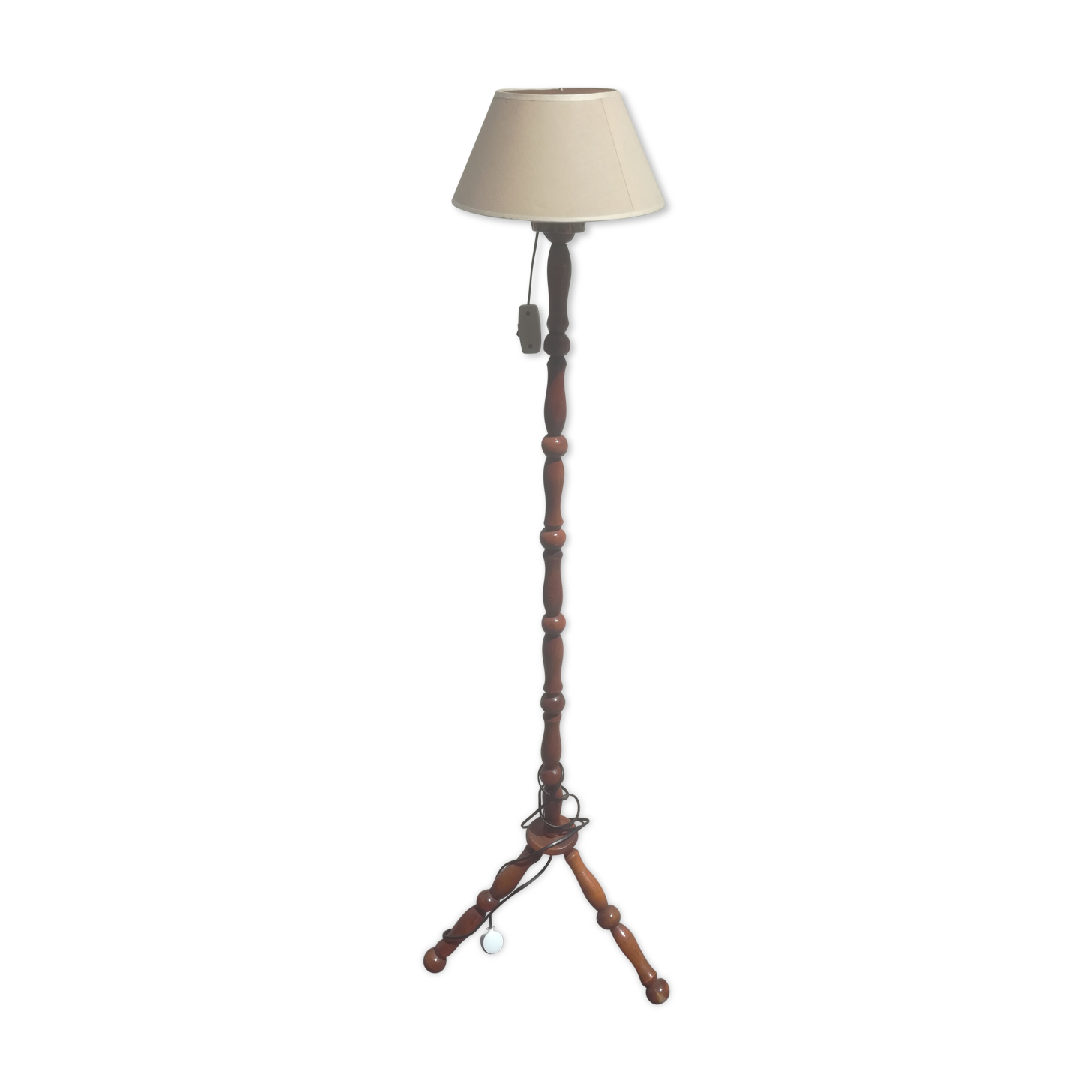 Vintage turned wooden lamppost