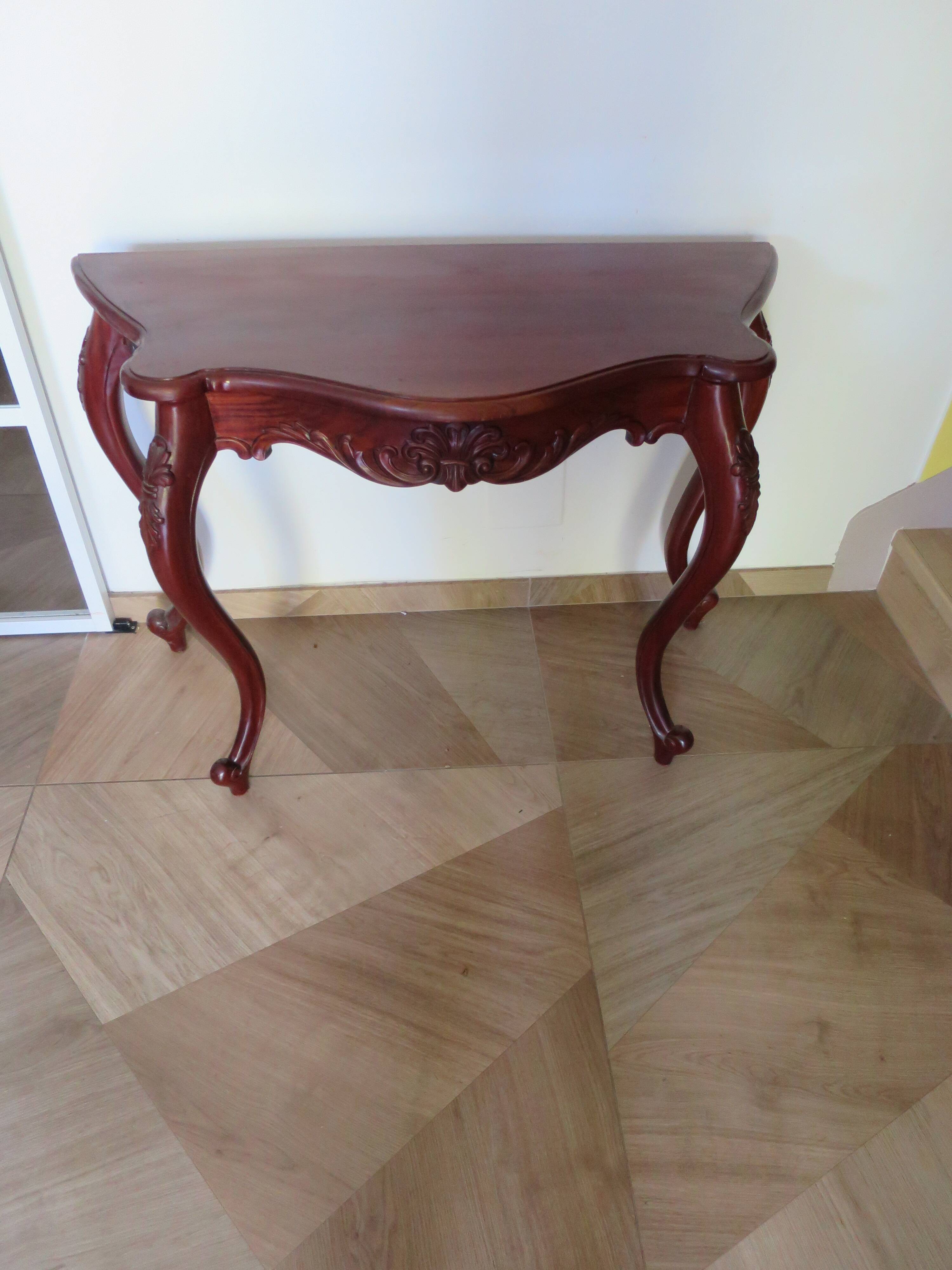 Console with curved legs - mahogany - Louis XV style - carved wood