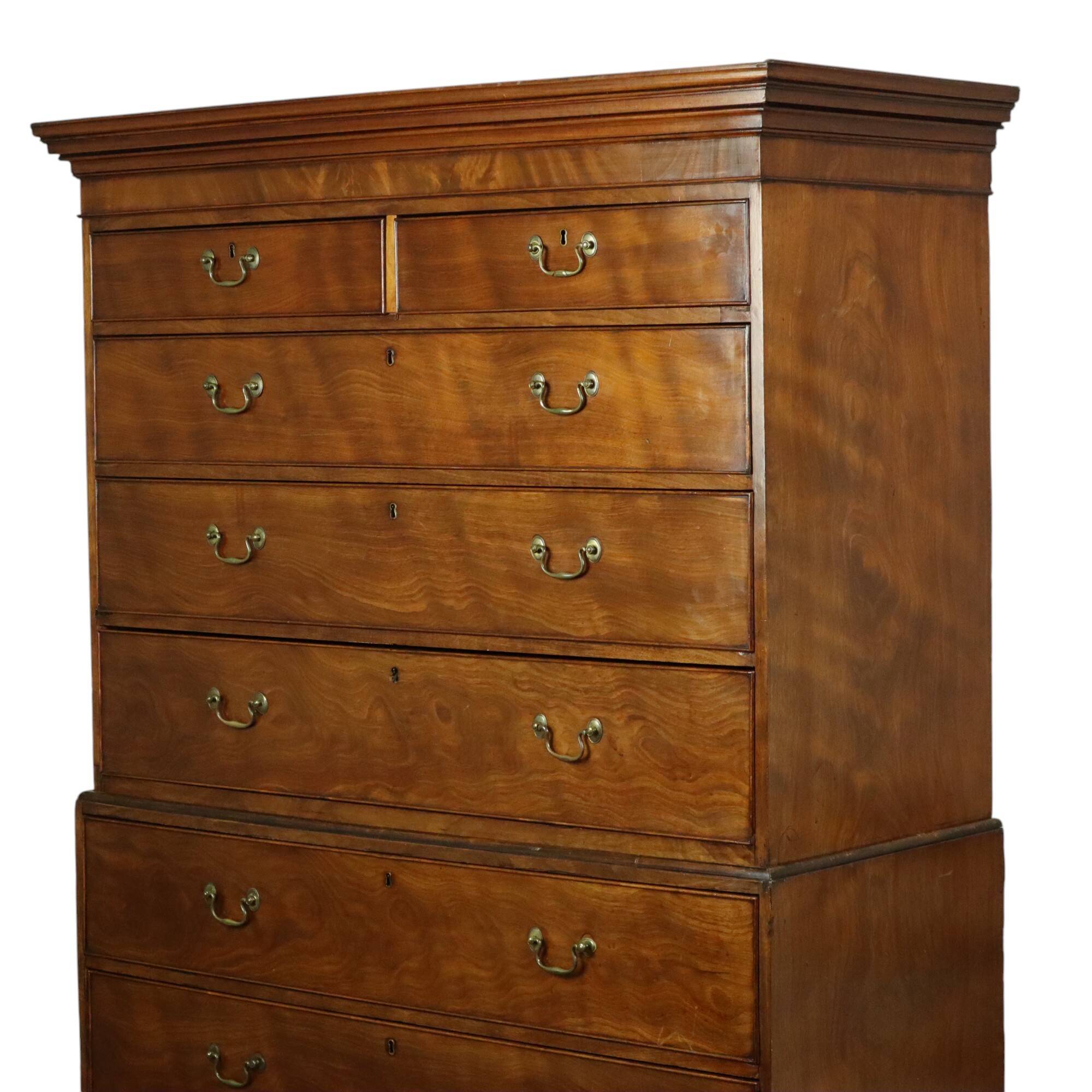 Antique mahogany commode, George III style, 19th century.