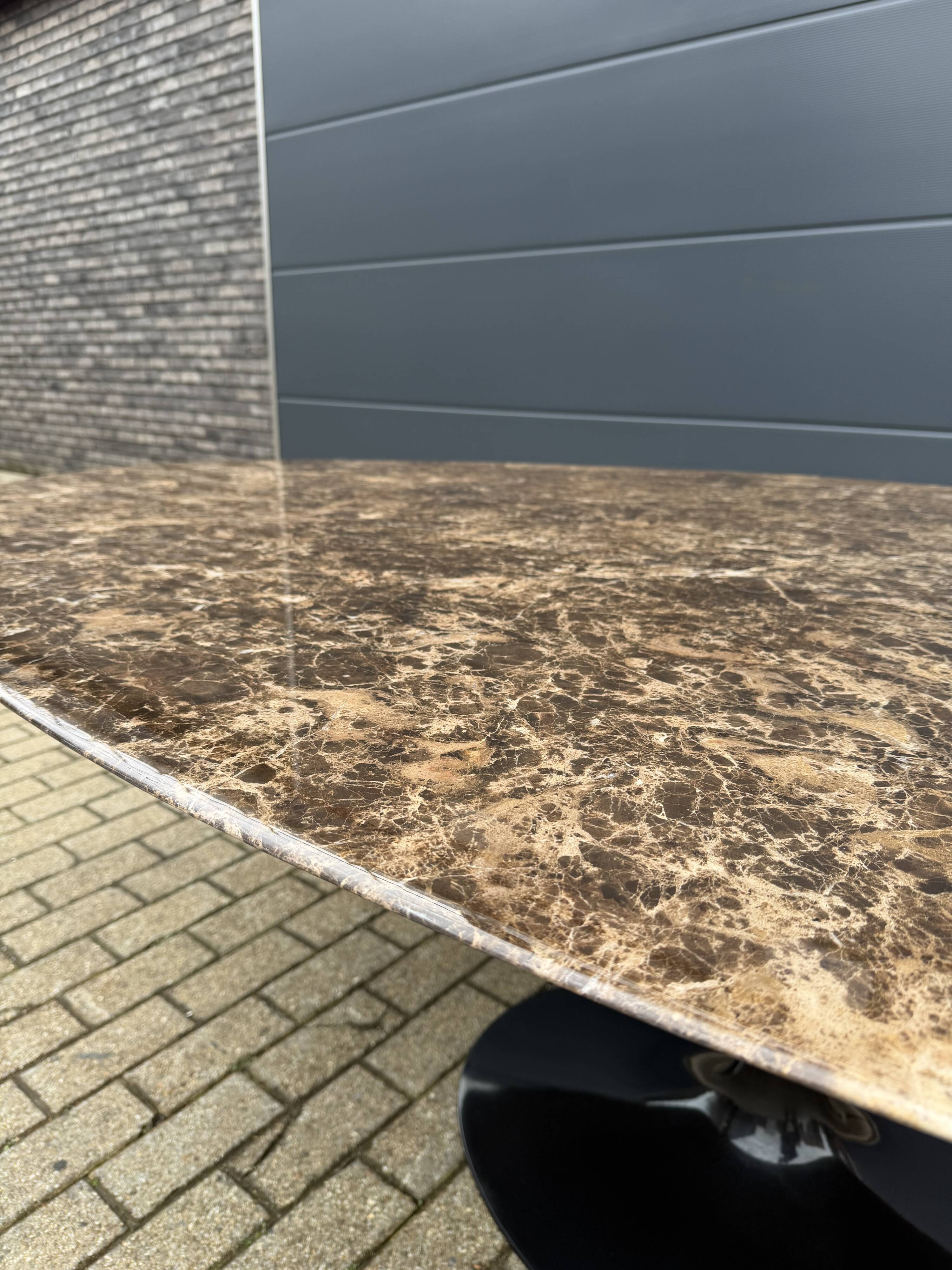 Original oval dining table Knoll Tulip (244cm) Emperador