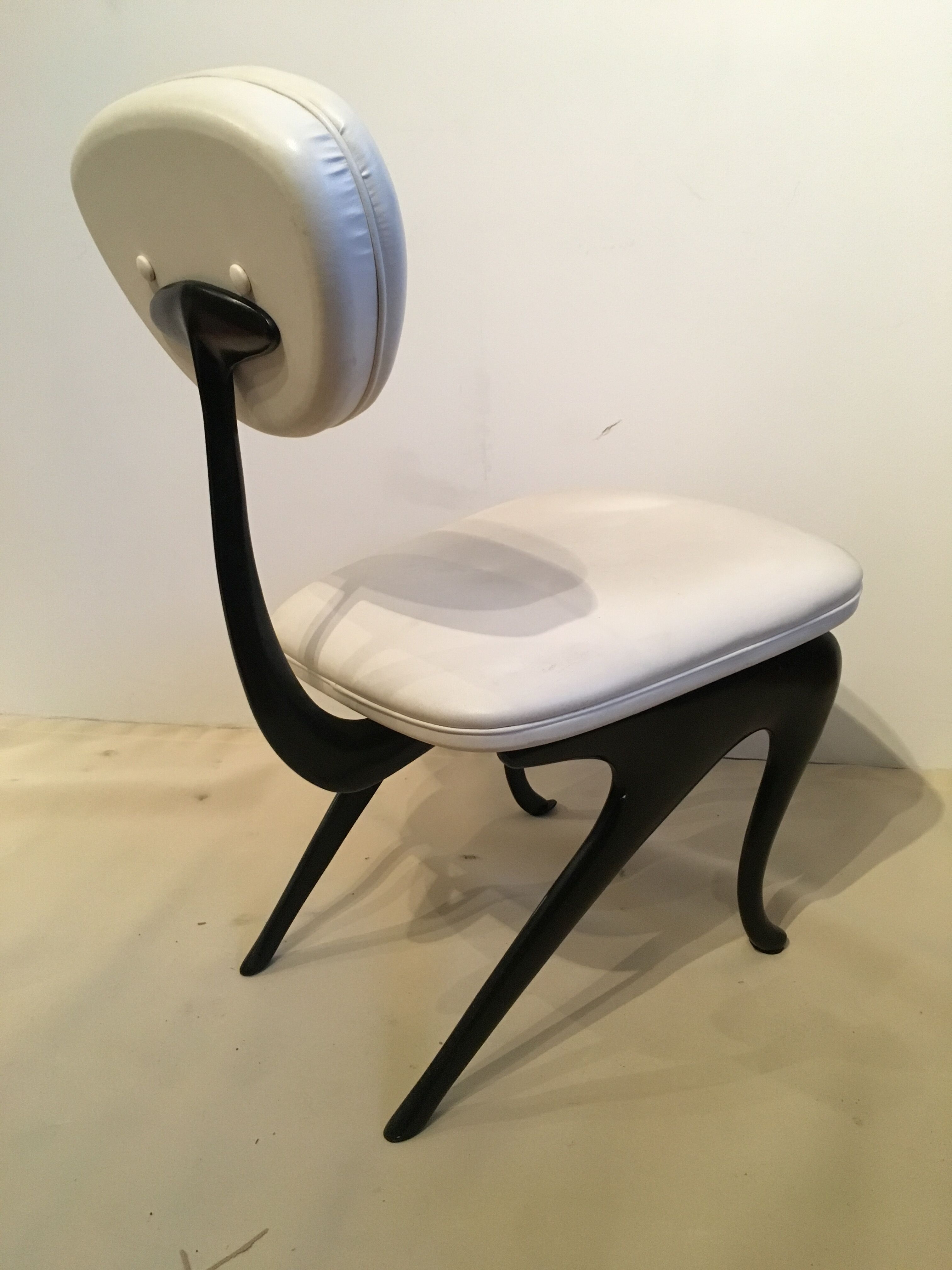Une Paire de Fauteuils de Jordan Mozer