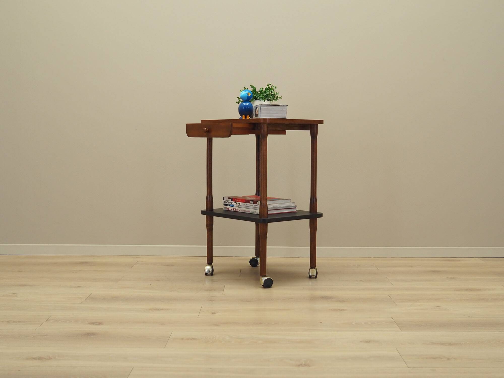 Walnut table, Italian design, 1960s, manufacture: Italy