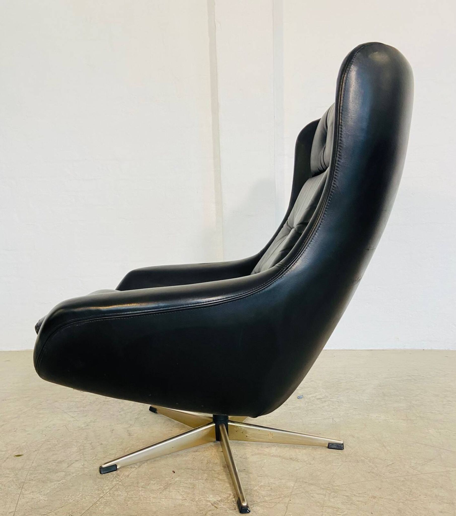 Vintage Danish mid-century black leather swivel chair, 1970s