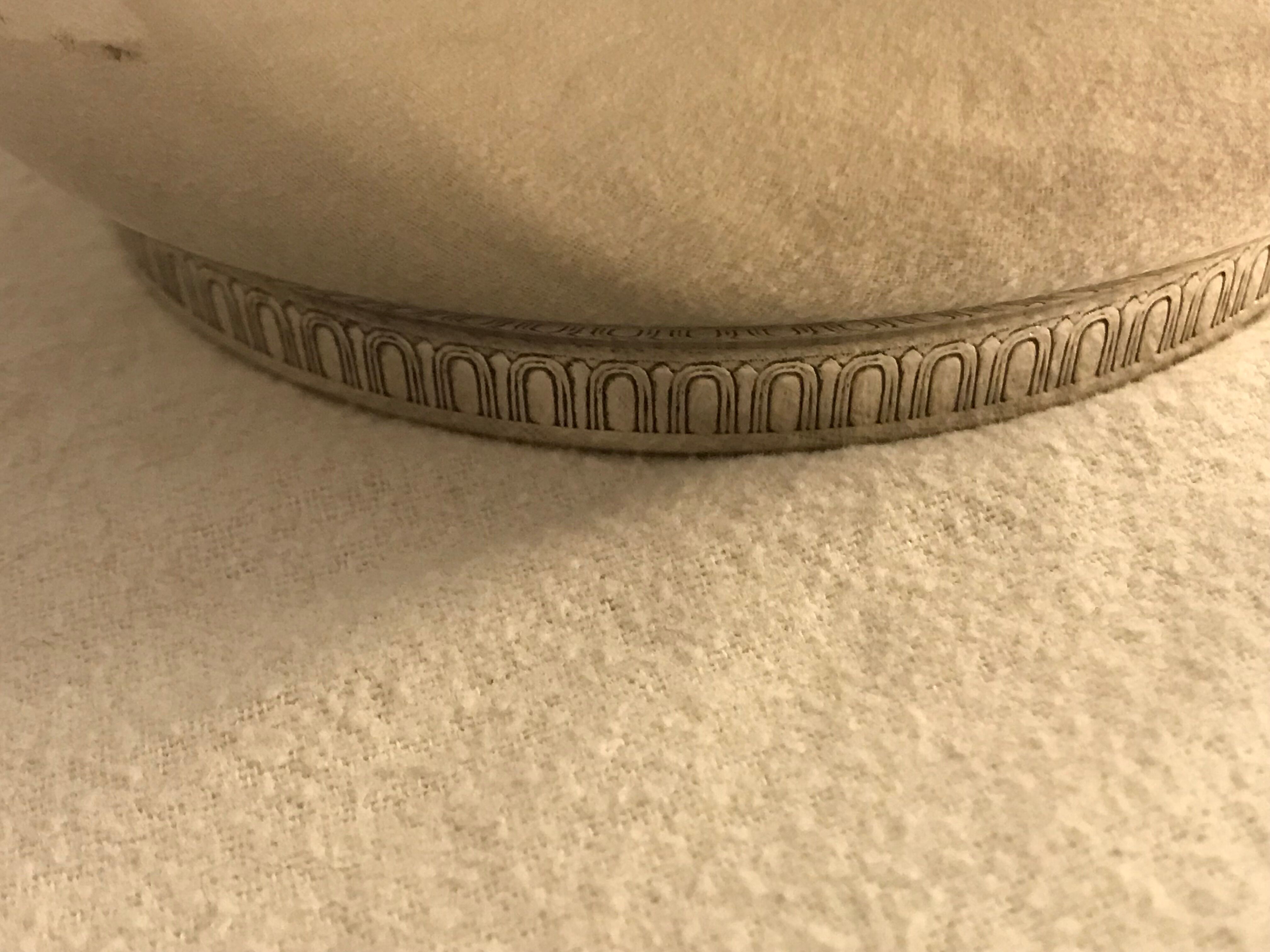 Ancient champagne bucket in silver metal with lion heads