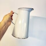 Enamelled sheet metal pitcher