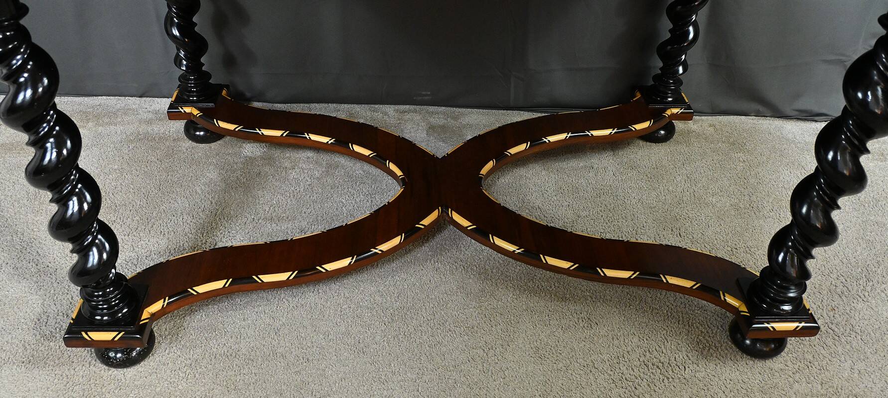 Desk table in precious wood marquetry, Napoleon III period – mid-19th century