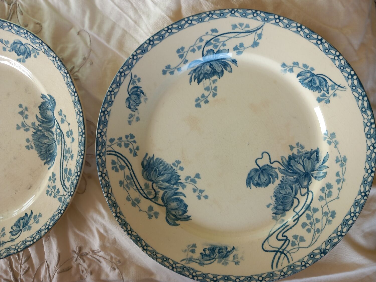 13 sarreguemines plates model royat