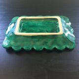 Stylized leaf pocket emptier