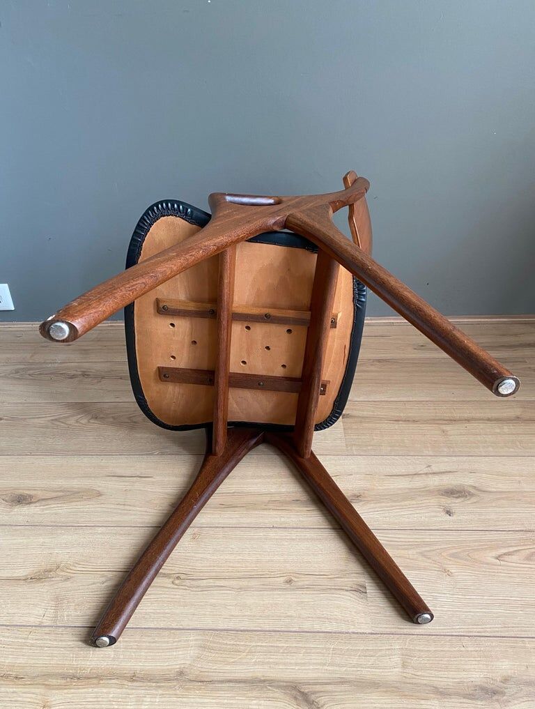 Chaises Arne Hovmand Olsen pour Mogens Kold vers les années 1950