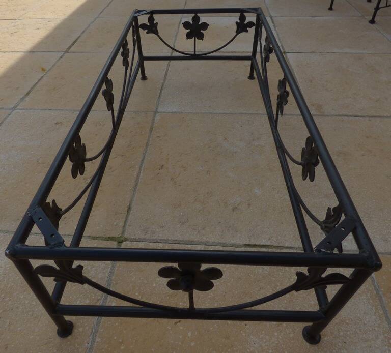 Pied de table basse en fer forgé