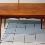 Ancienne table basse scandinave pieds fuseaux