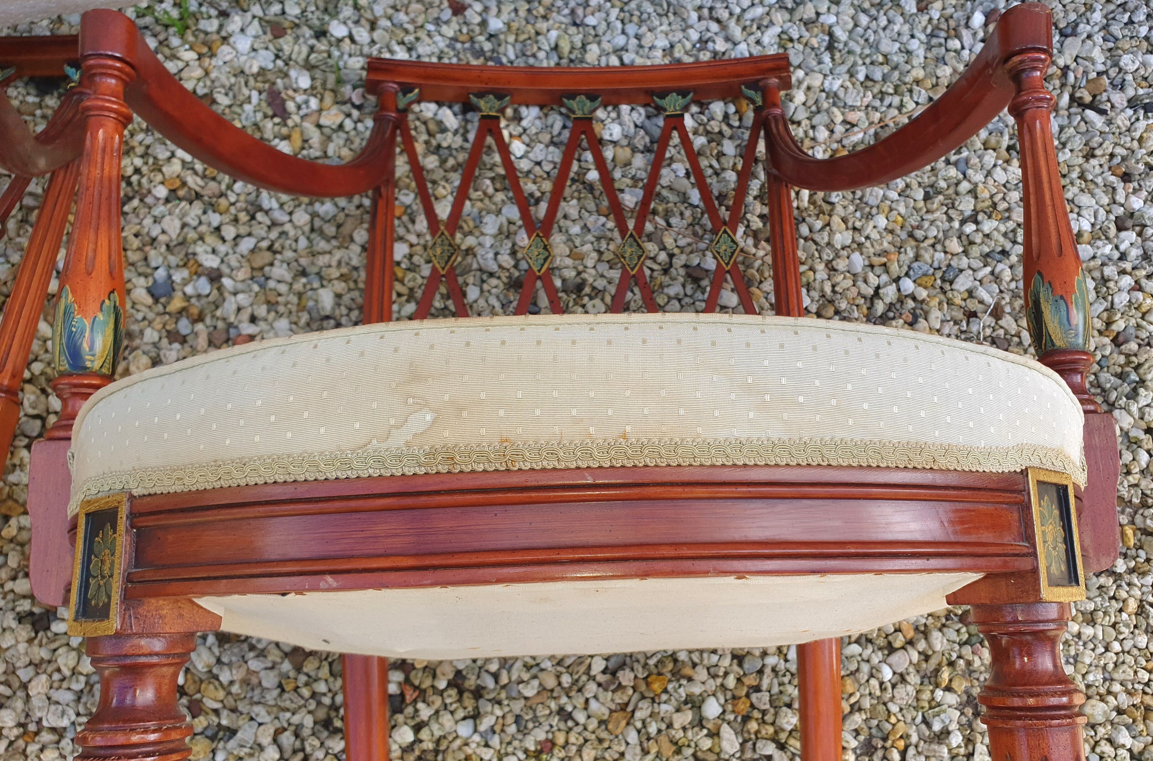 Paire de fauteuils art nouveau en acajou