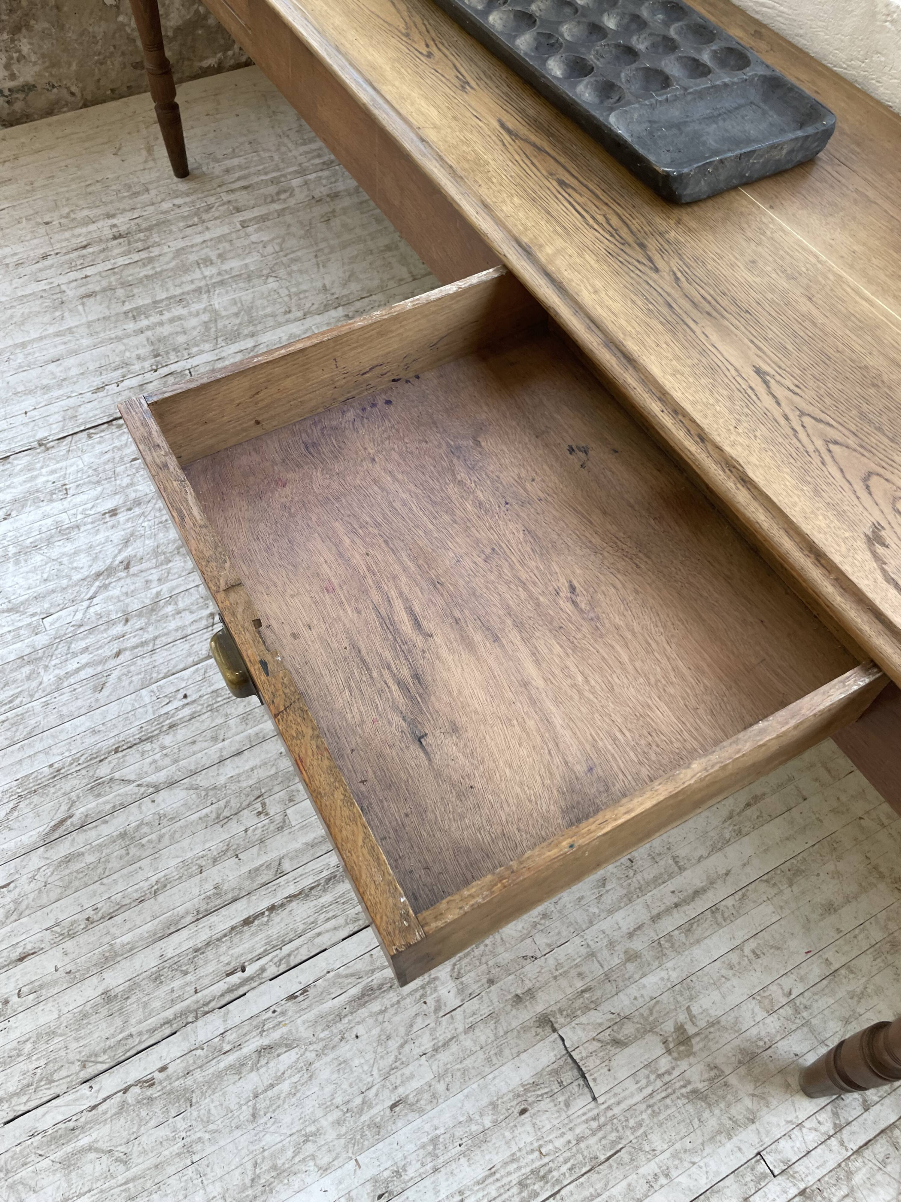 Oak table console