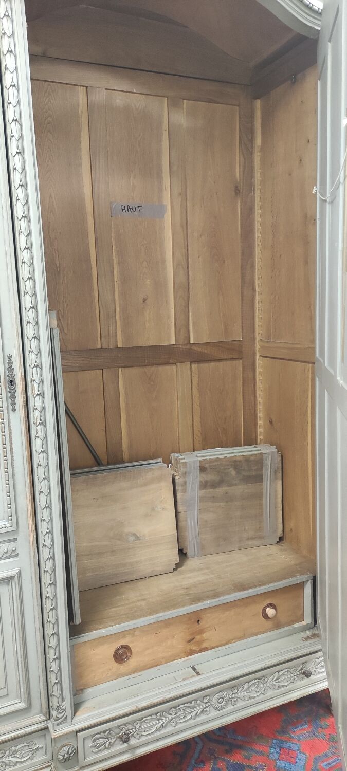 Wardrobe 3 doors, 3 drawers Louis XVI style patinated