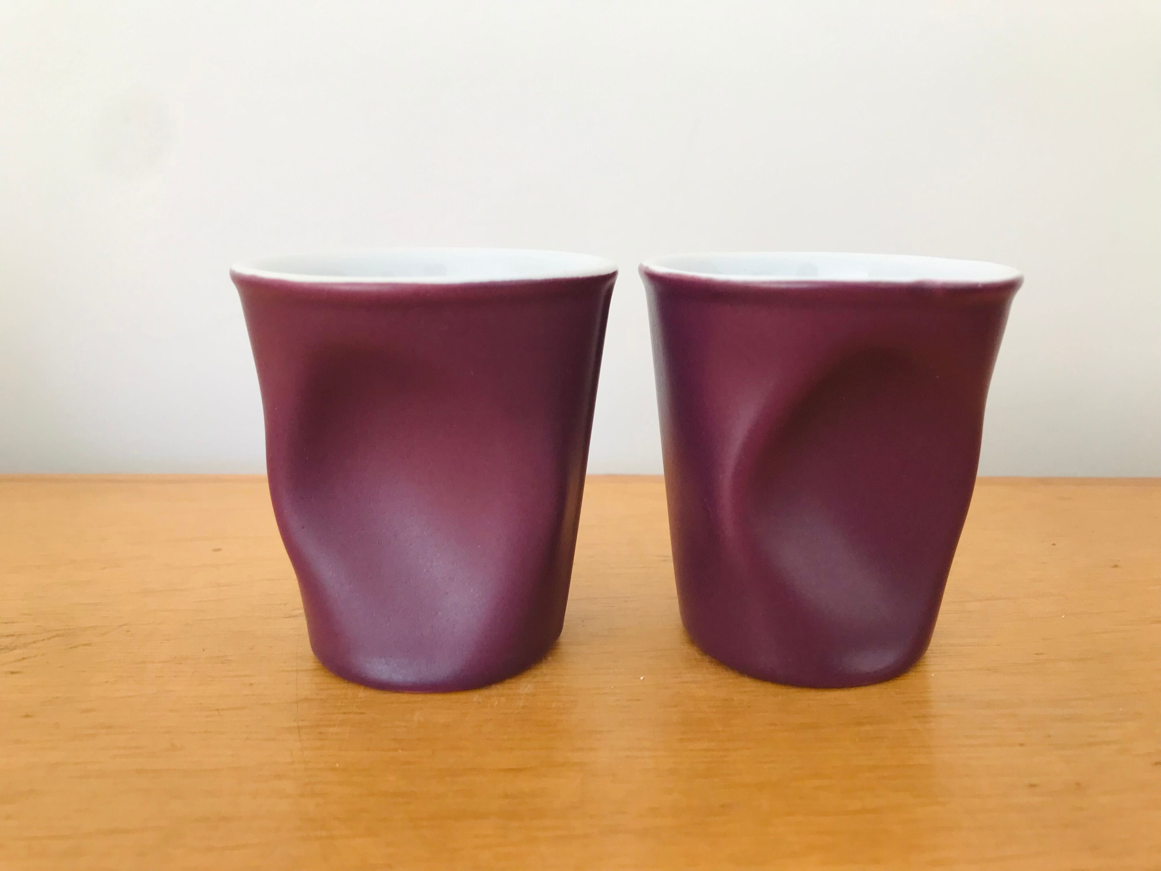 Lot 2 cups white and purple porcelain REVOL