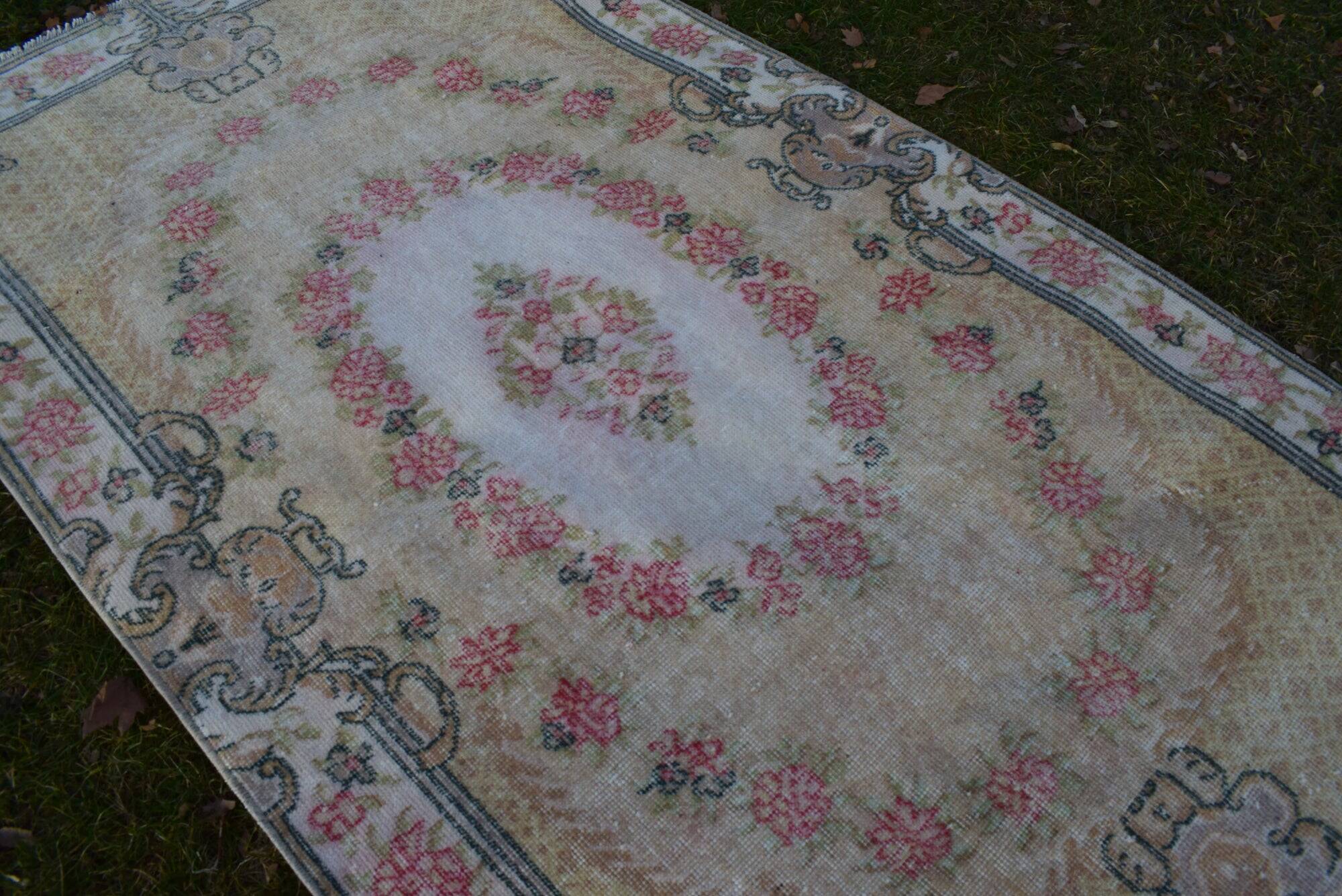 Vintage Turkish handmade rug 114x210 cm