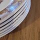 6 assiettes à dessert en opaline