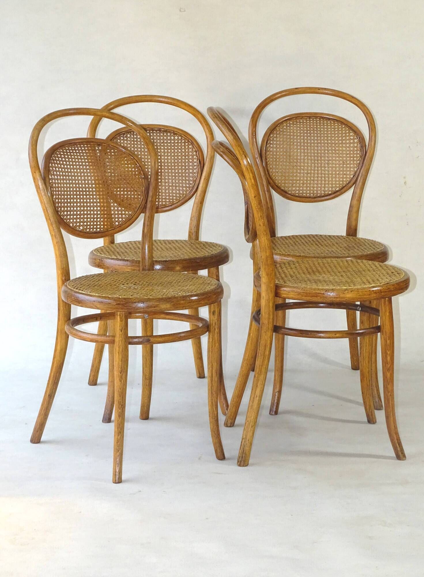 Set of 4 cannes chairs Thonet No.15 around 1895 finish "medium oak"