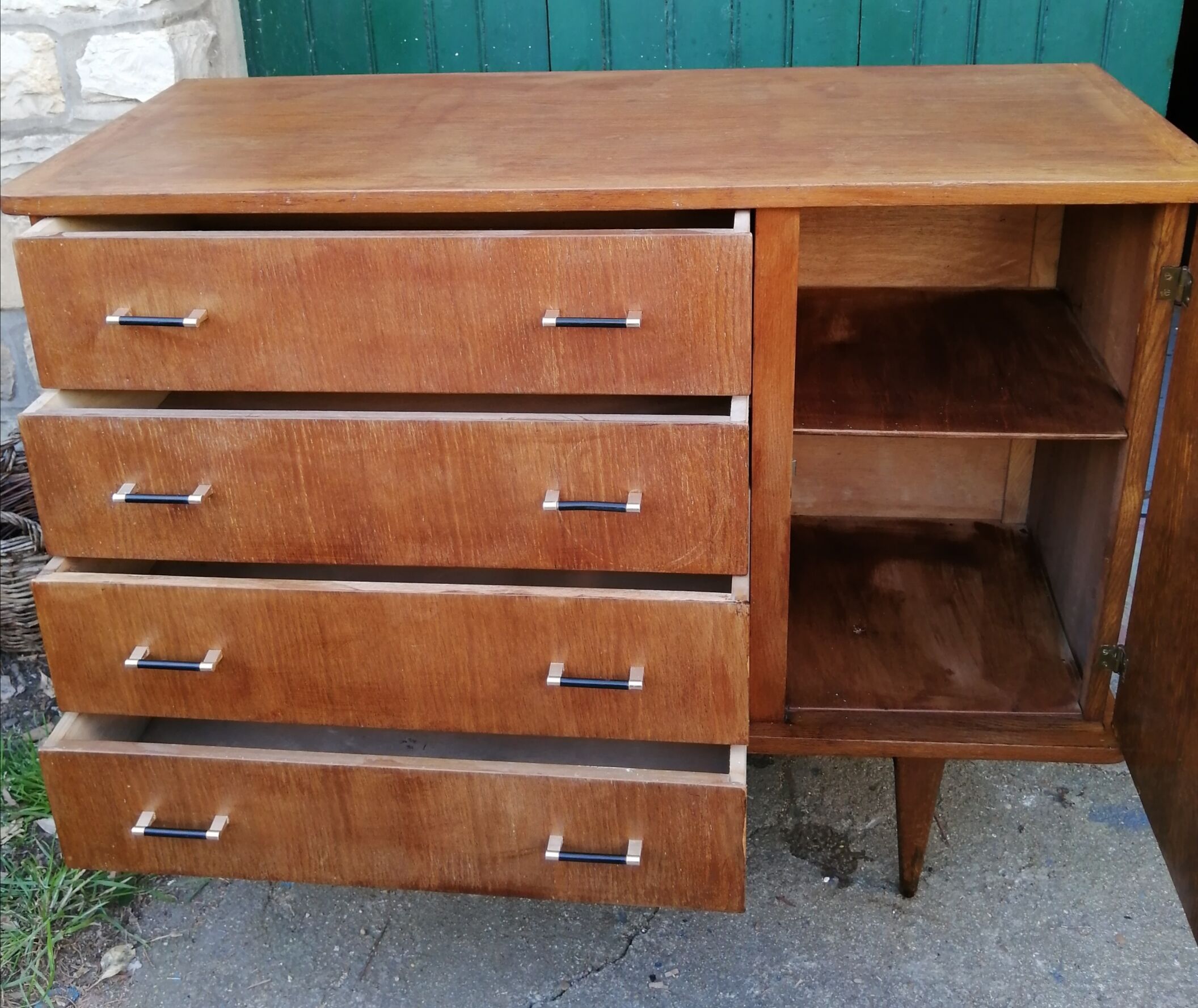 60s dresser