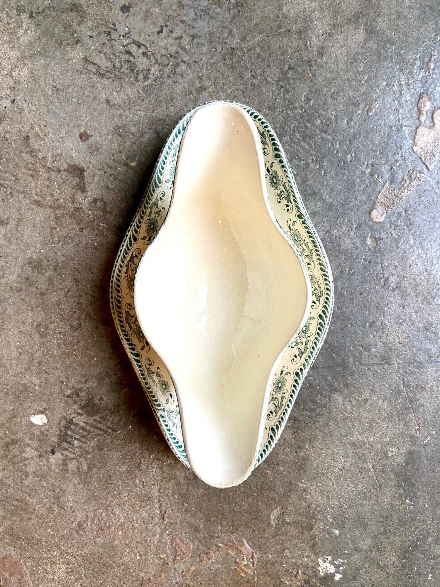 Saucière Salins en terre de fer, service "Moustiers"