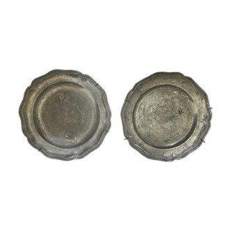 Assiettes en étain