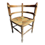 Chaise en bois ancien
