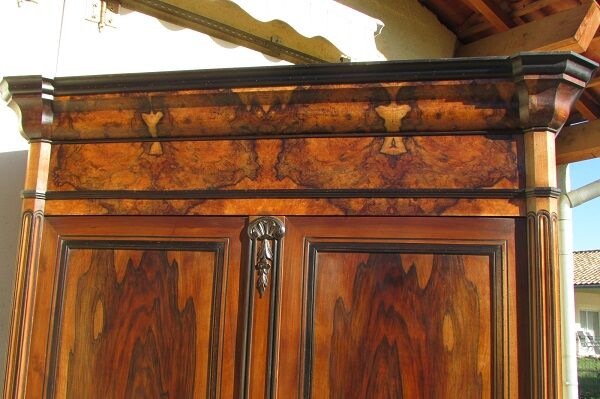 Armoire style empire noyer et loupe d'orme 1900s