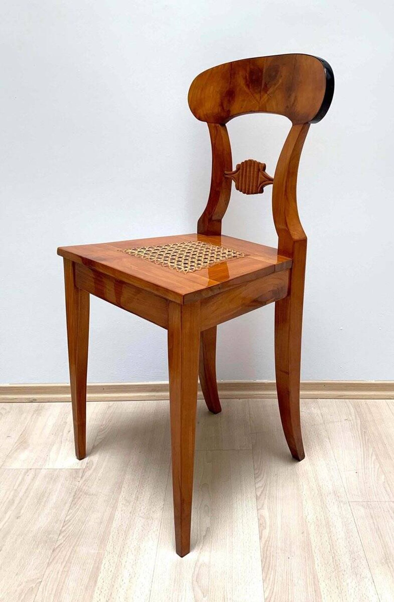 Biedermeier Board Chairs in Cherry Veneer and Mesh, Vienna, 1830s, Set of 6