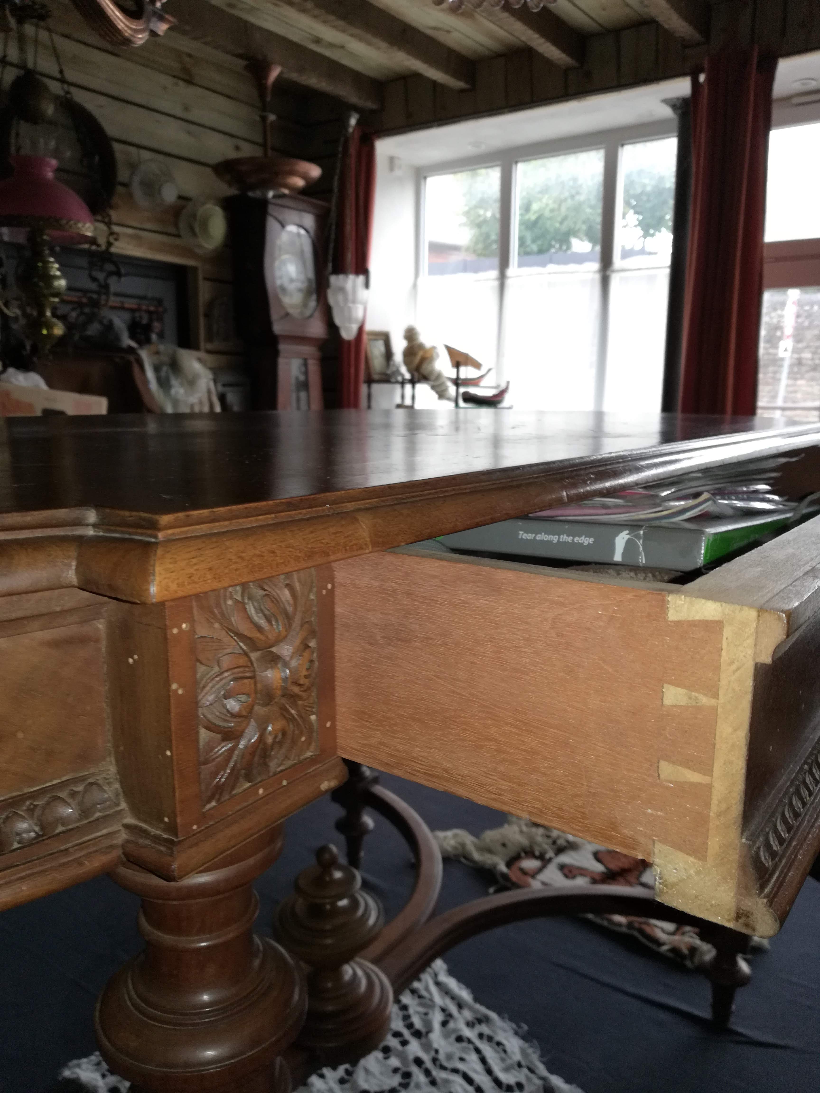 Table bureau entretoise en noyer