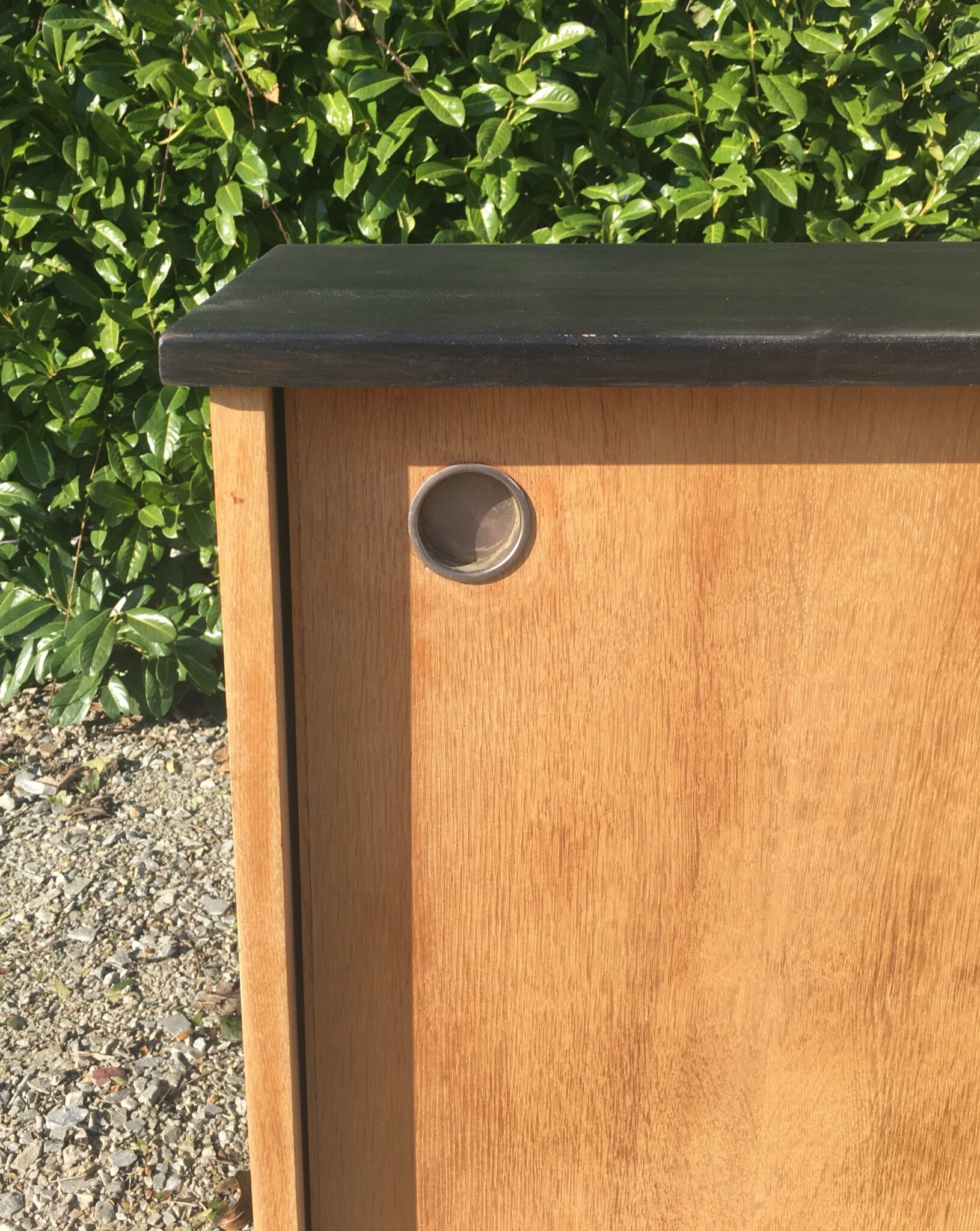 Enfilade pieds compas portes coulissantes