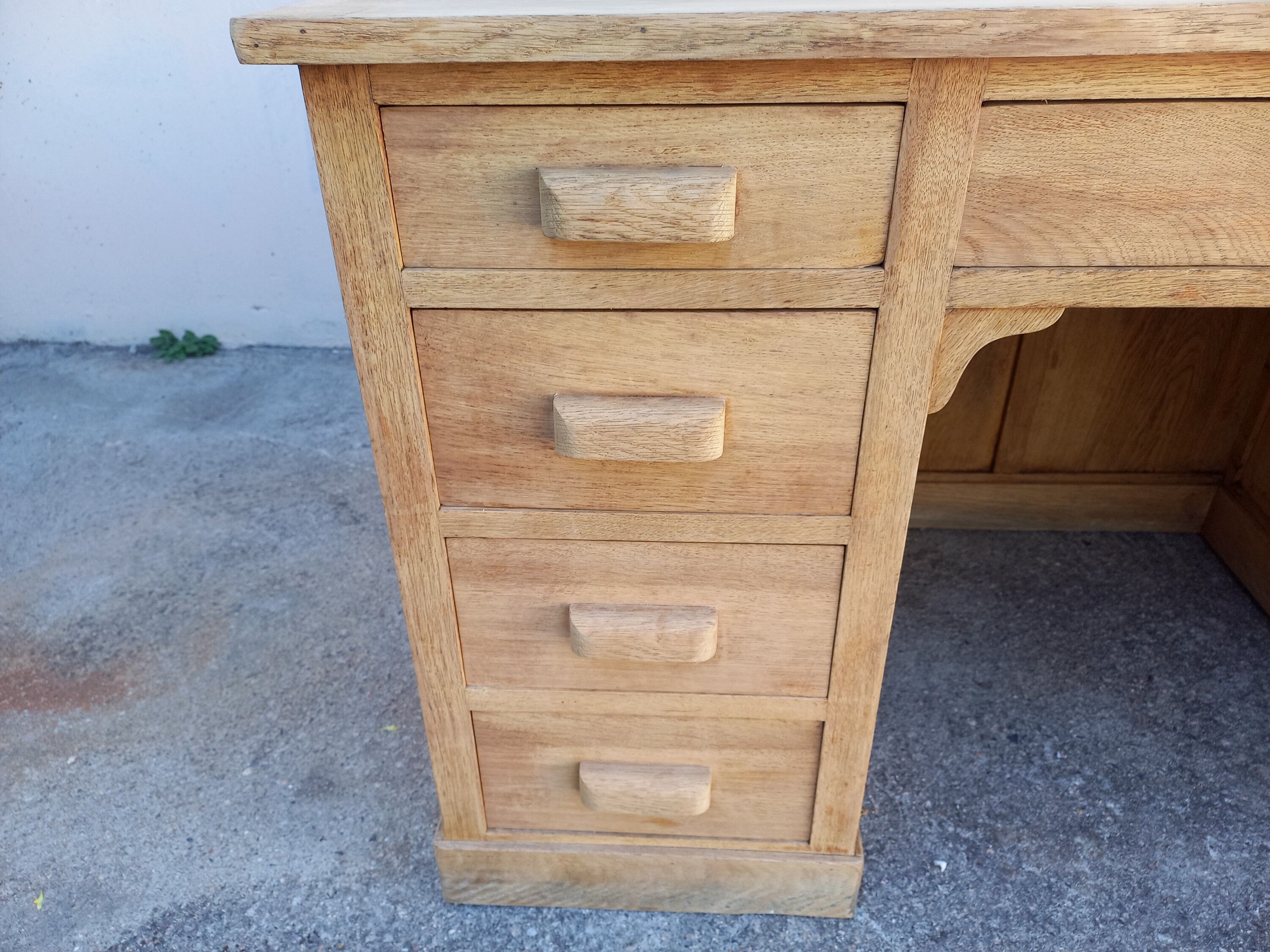Minister's office in solid oak